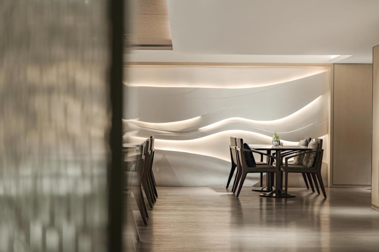 Radisson Collection Hotel, Yangtze Shanghai Exterior photo