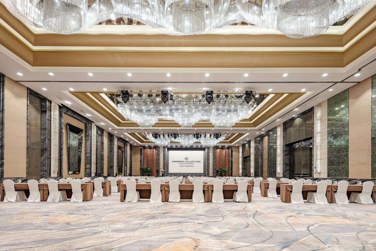 Radisson Collection Hotel, Yangtze Shanghai Exterior photo